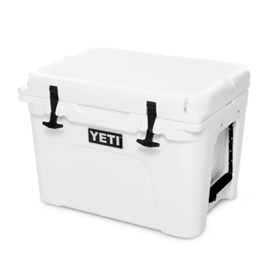 Yeti Drinkware & Coolers Tundra 35 White