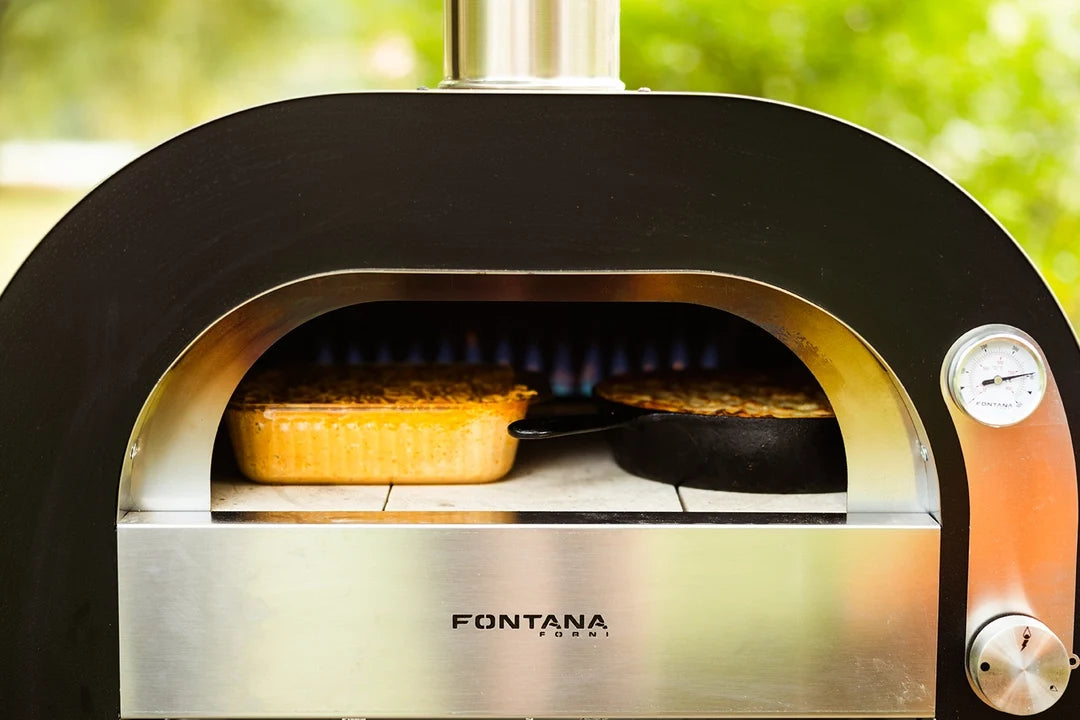 Fontana Maestro 60 Gas Pizza Oven outdoors