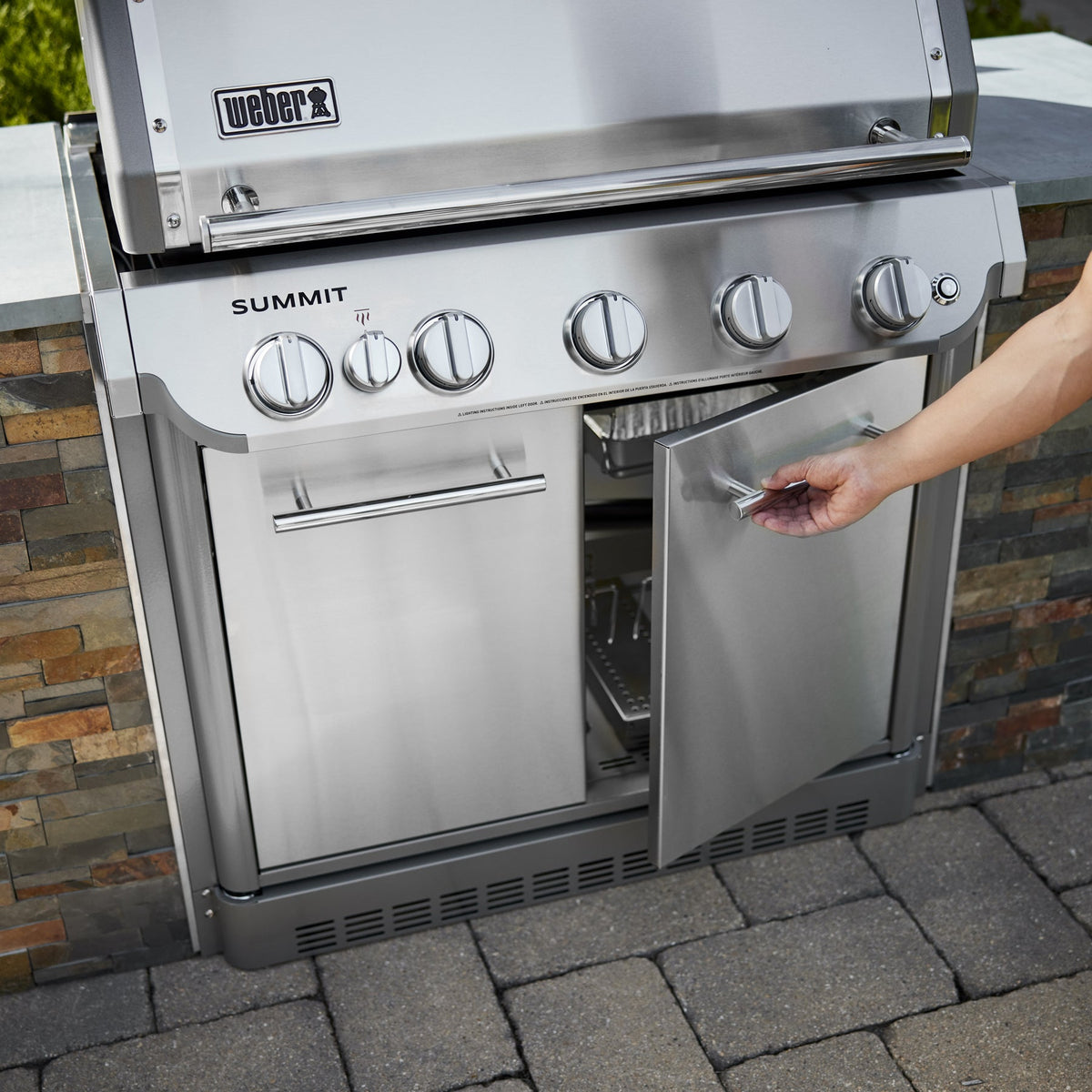 Summit SB38 S Gas Grill (Natural Gas)