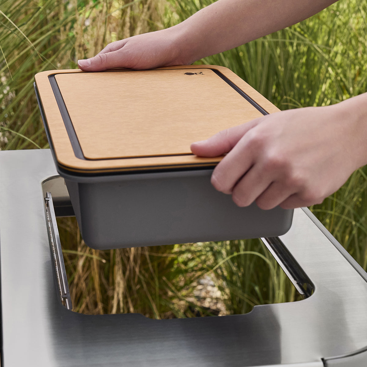 Weber Works Basin w/ Cutting Board Lid (Drop-In)