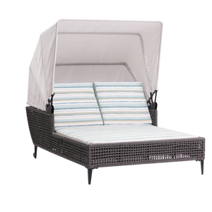 Genval Daybed w/Sunbrella Canopy