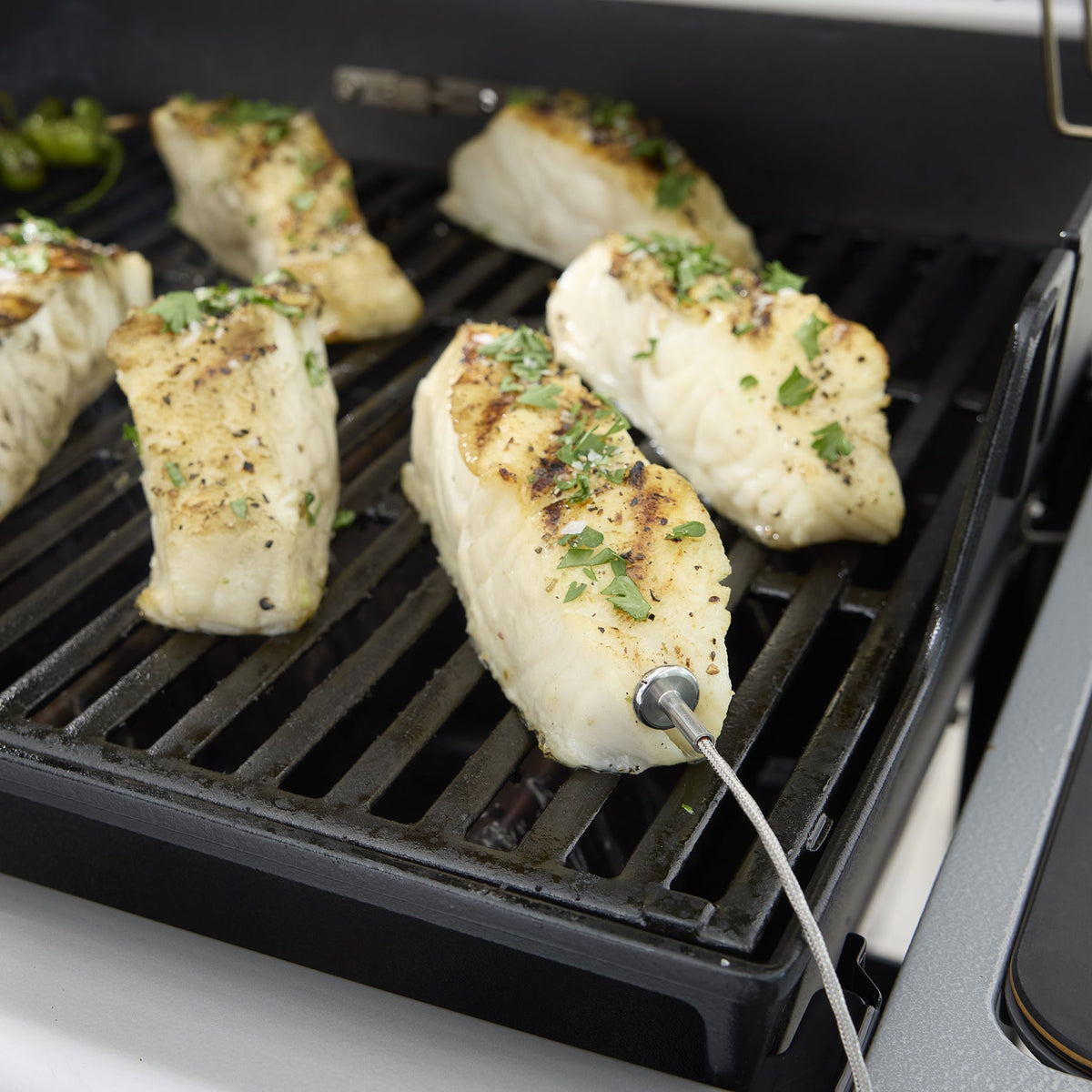 Spirit EPX-425 Stealth Gas Grill (Propane)