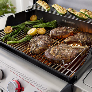 Spirit SPX-435 Gas Grill (Natural Gas)