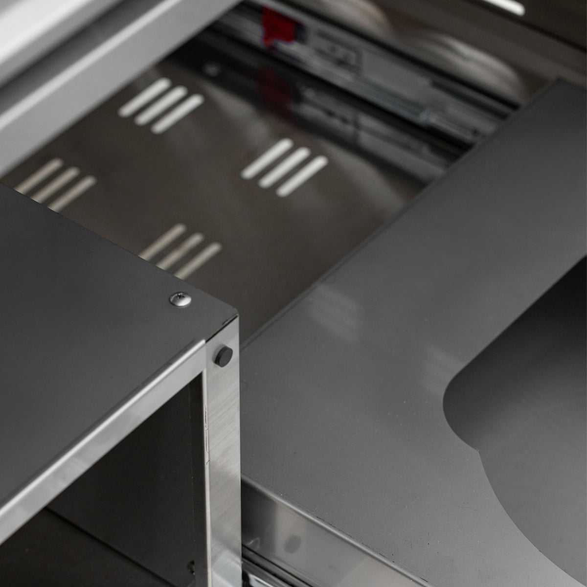 Blaze LTE+ 30-Inch Gas Griddle Cart