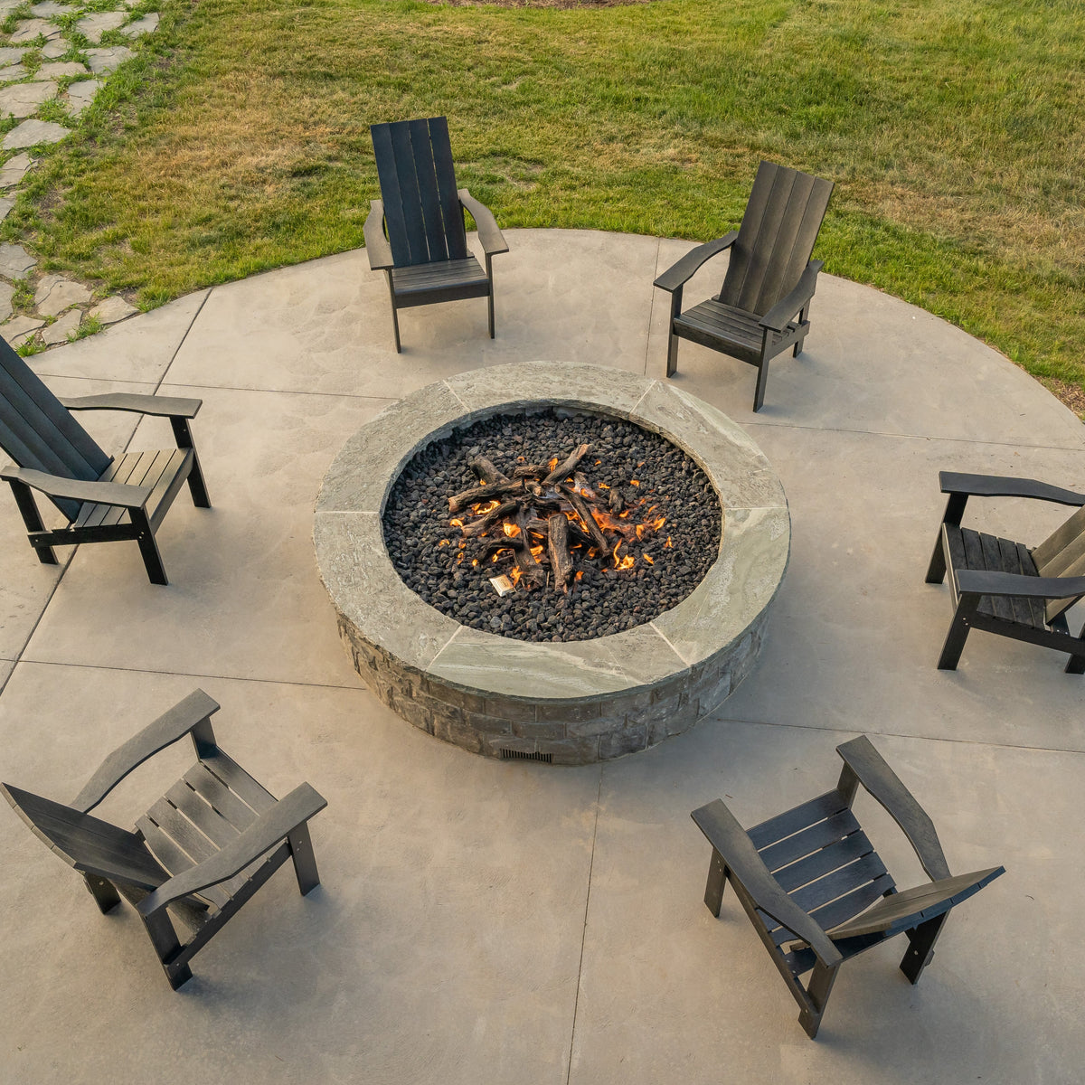 C06 Modern Adirondack