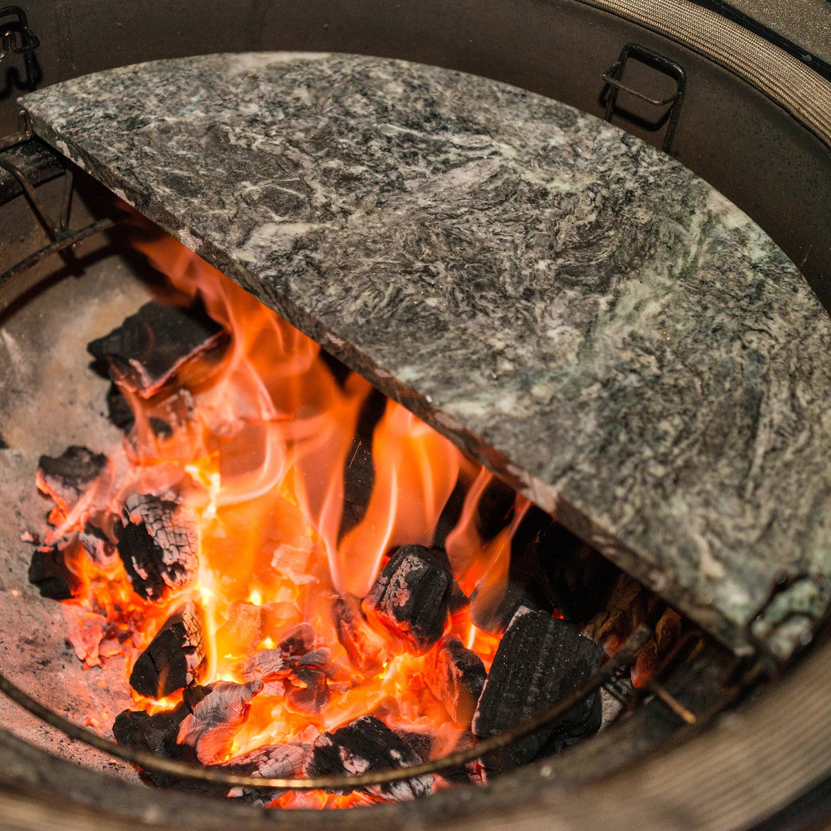 Kamado Joe Big Joe Half Moon Soapstone