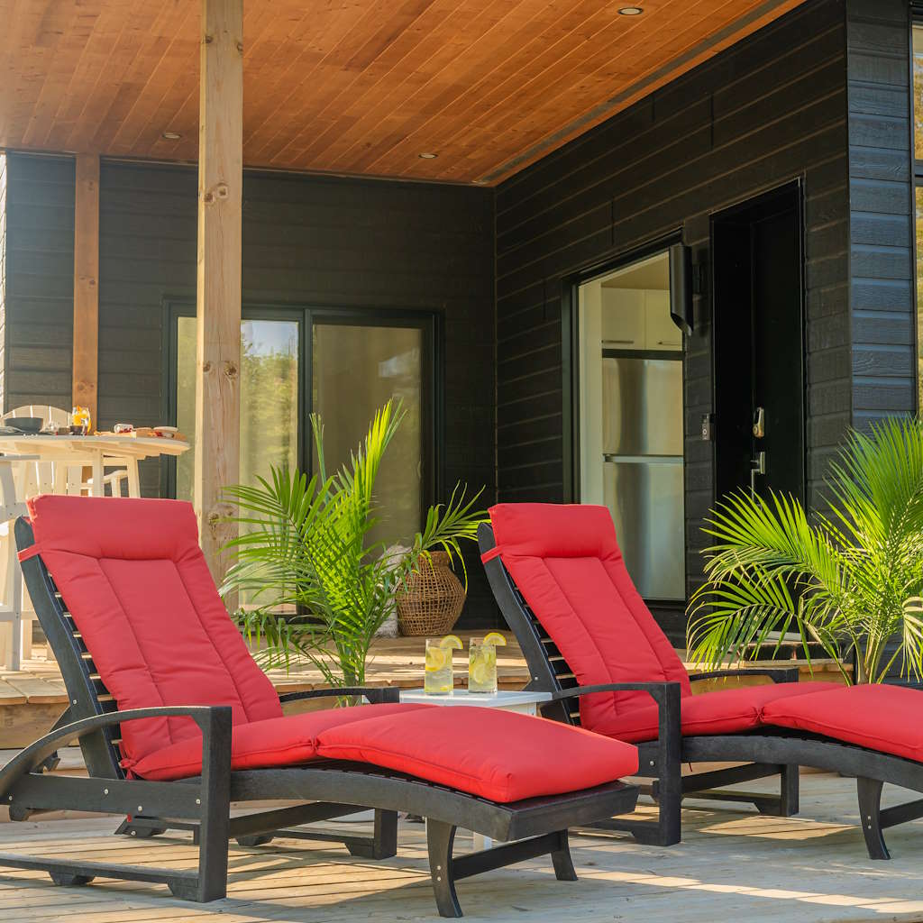 St. Tropez Chaise Lounge w/Wheels