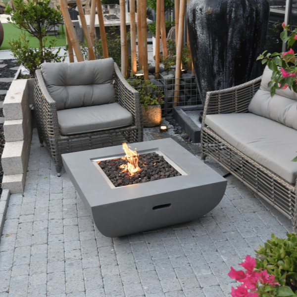 Modeno Westport square fire table