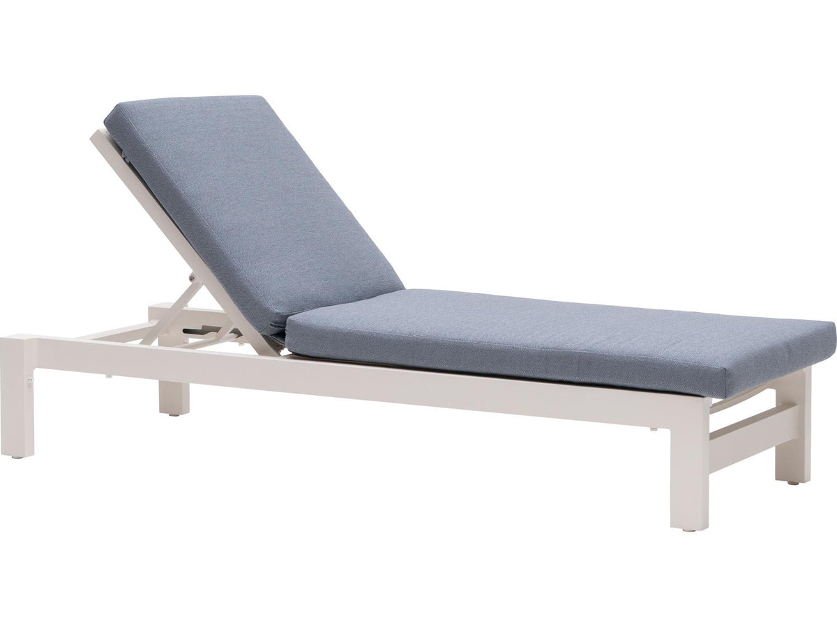 Ratana Vienna Lounger