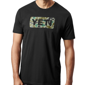 Yeti Logo Badge Duck Camo Short Sleeve T-Shirt Black