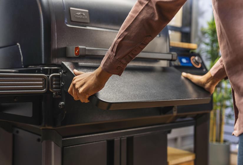 Traeger P.A.L. Pop-And-Lock™ Front Shelf