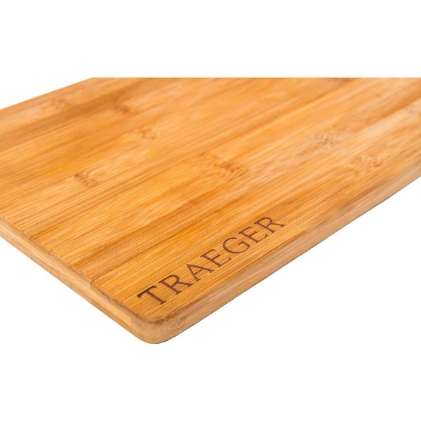 Traeger Bamboo Magnetic Cutting Board