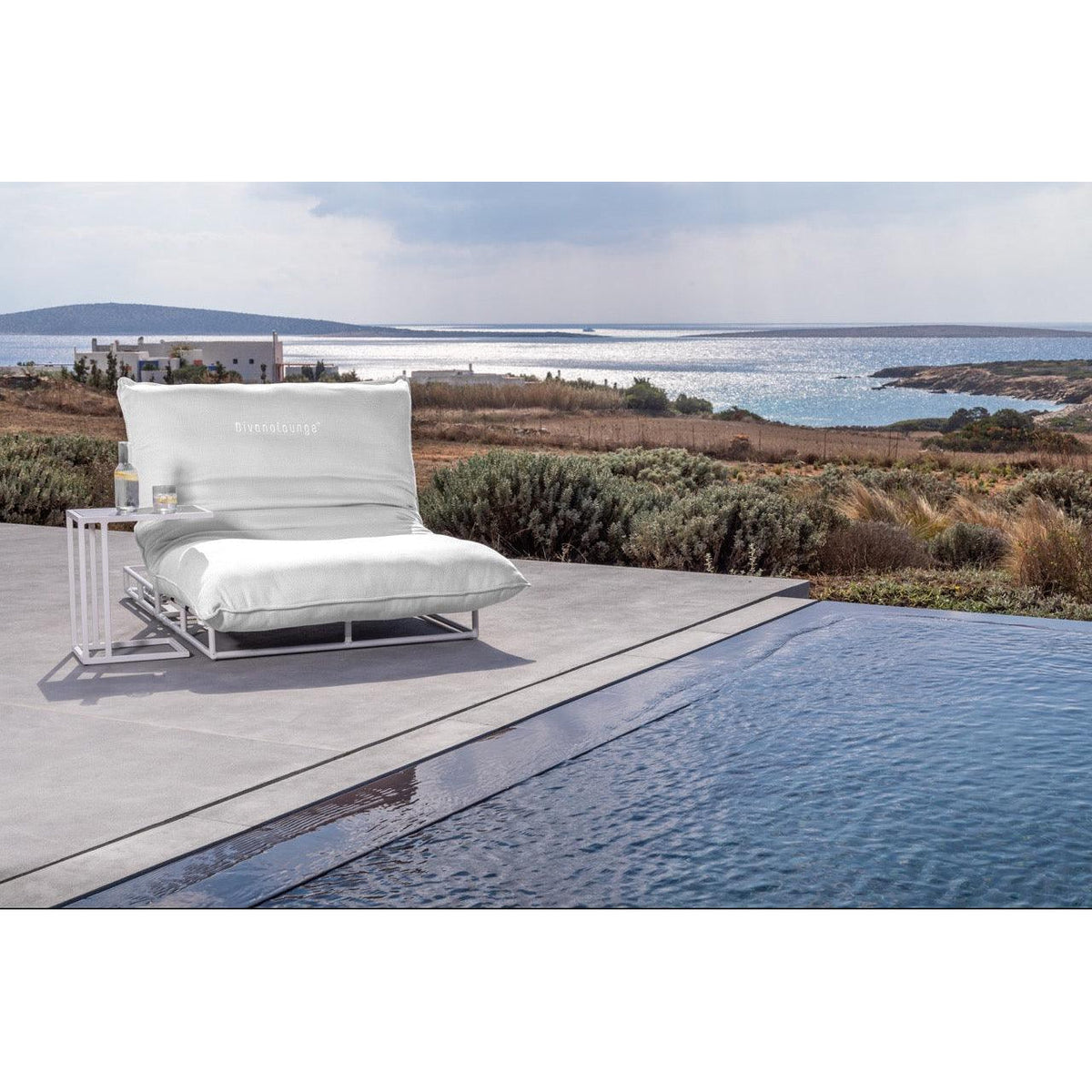Coral Lounger