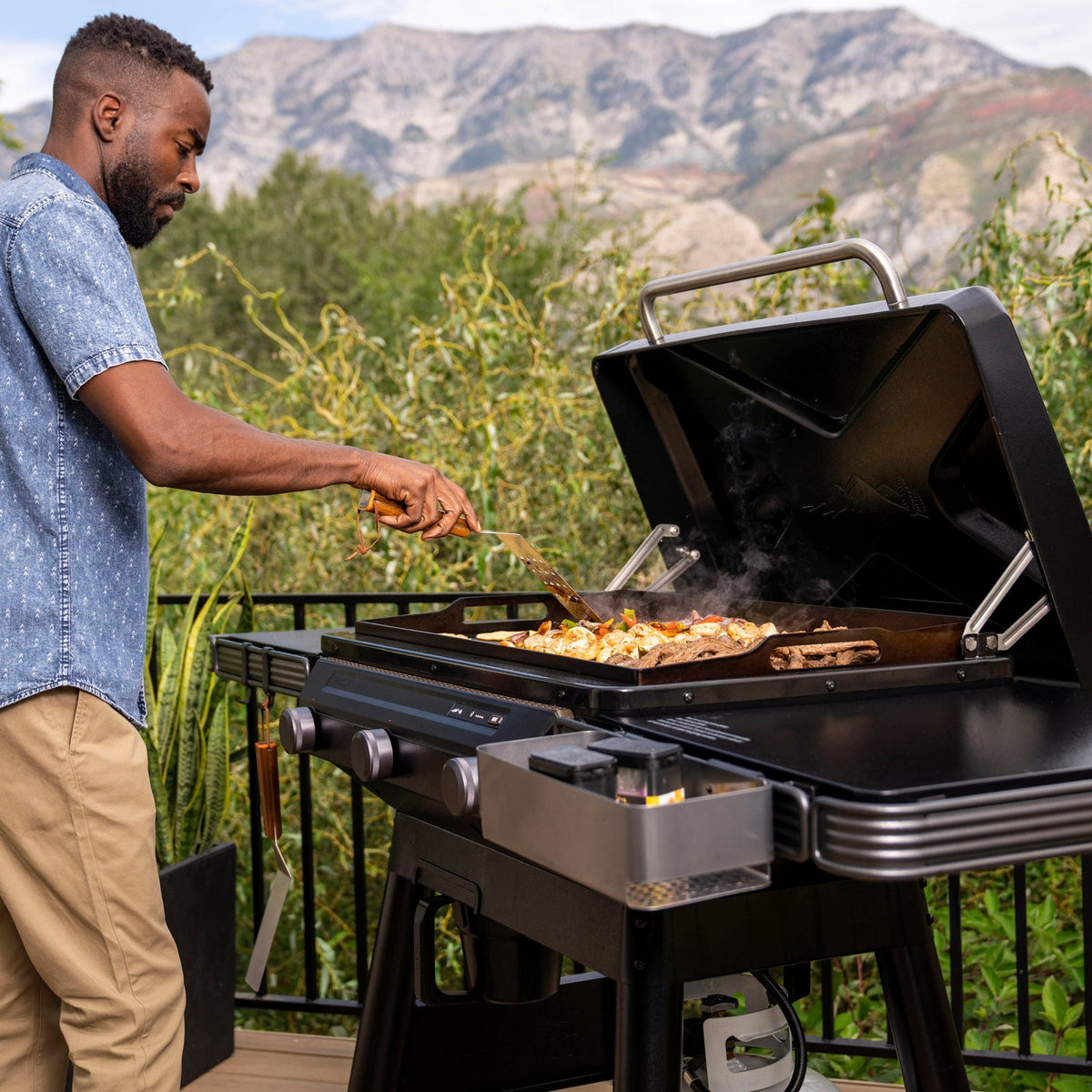 Traeger Flatrock Griddle (3-Zone)