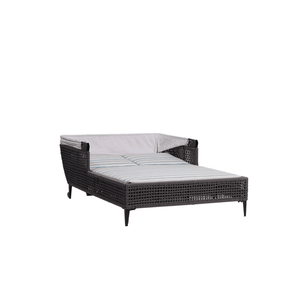 Genval Daybed w/Sunbrella Canopy