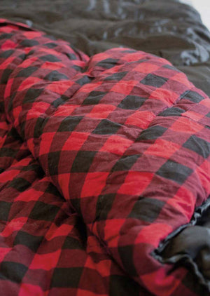 Kuma Tonquin Sleeping Bag - Black/Red
