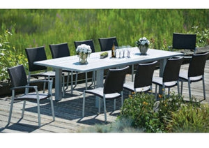 Ratana Mezo Extendable Table