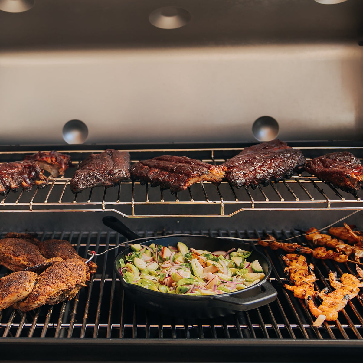 Genesis S-435 Gas Grill (Propane)