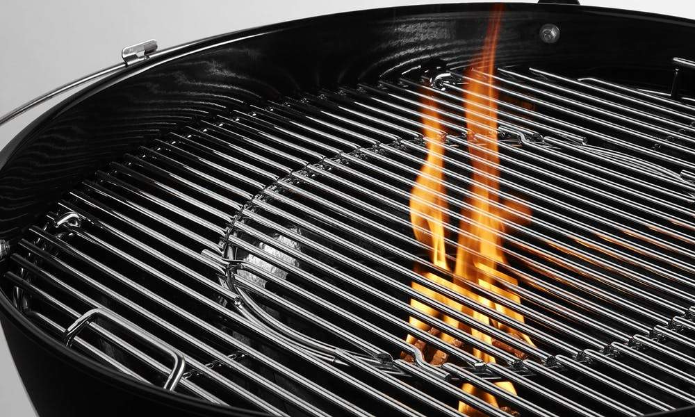 Weber Weber Charcoal Grills Master-Touch Charcoal Grill 22" Black